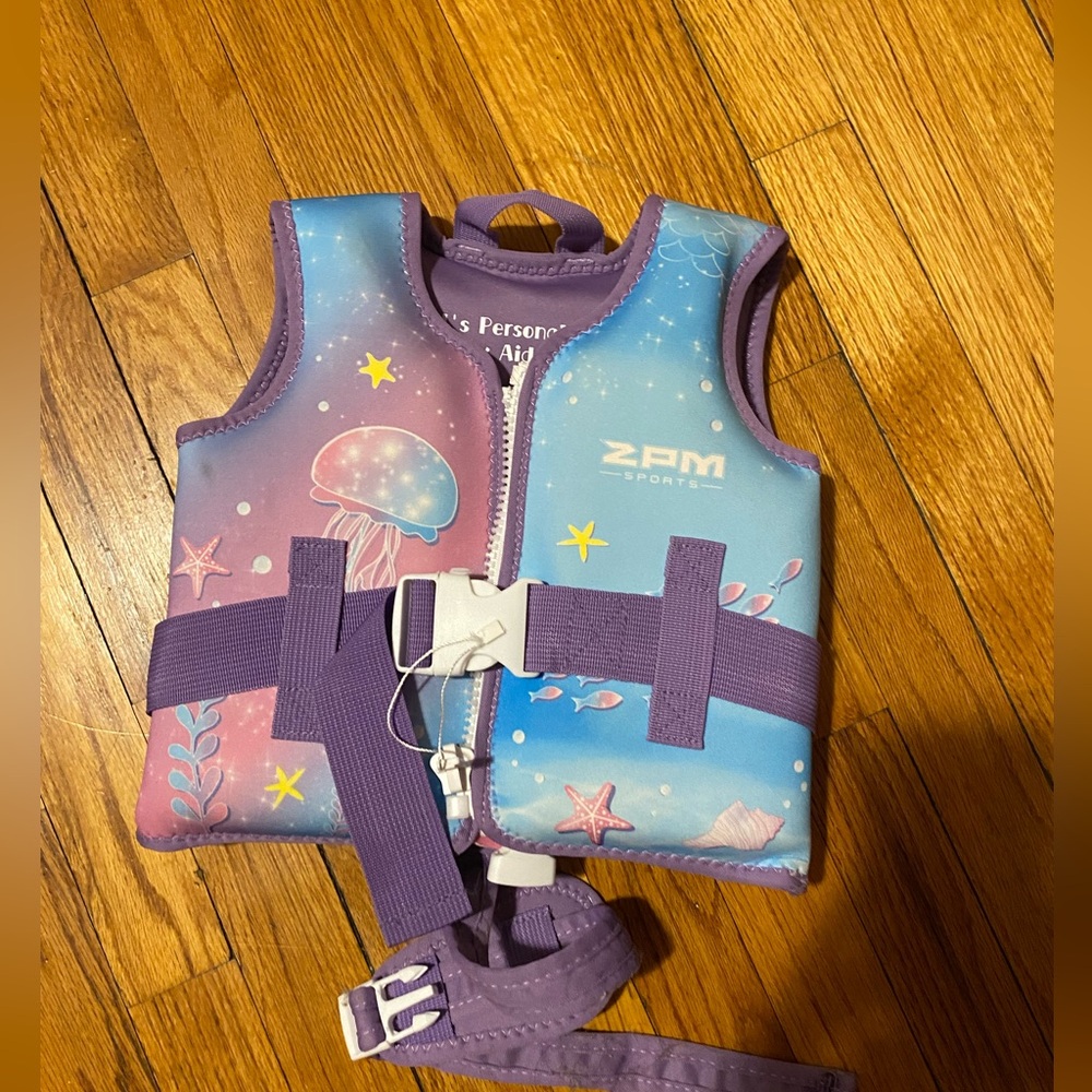 Swimming vest for children